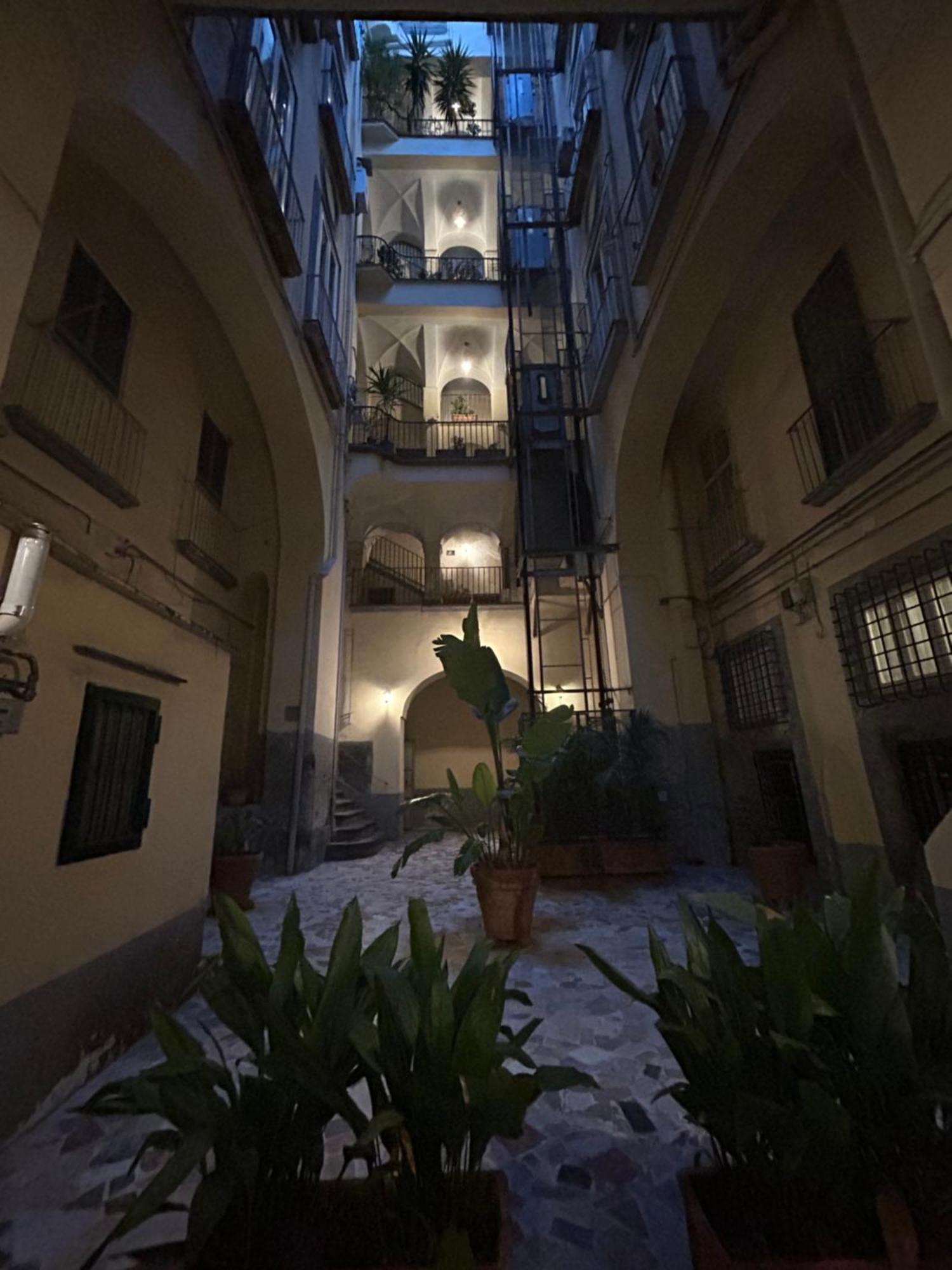 Anni Apartment Chiaia Napoli Dış mekan fotoğraf